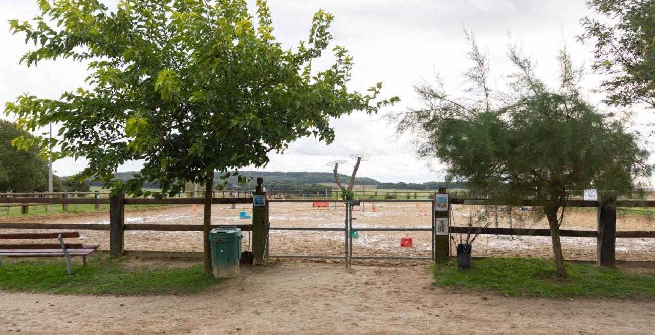 La Ferme Des Nonains Lejlighed Montjavoult Eksteriør billede
